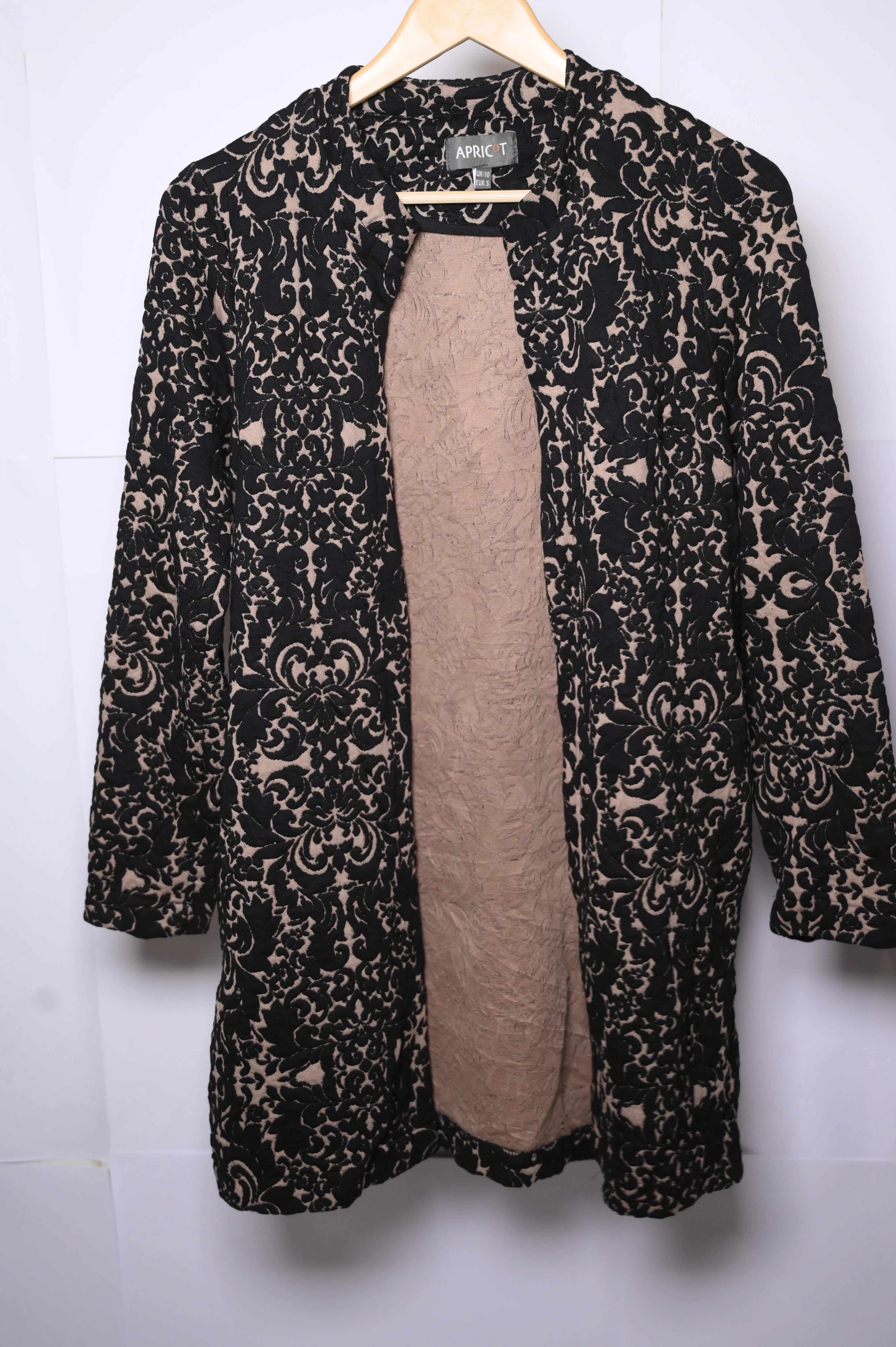 Black and Brown Design Polyester Shrug