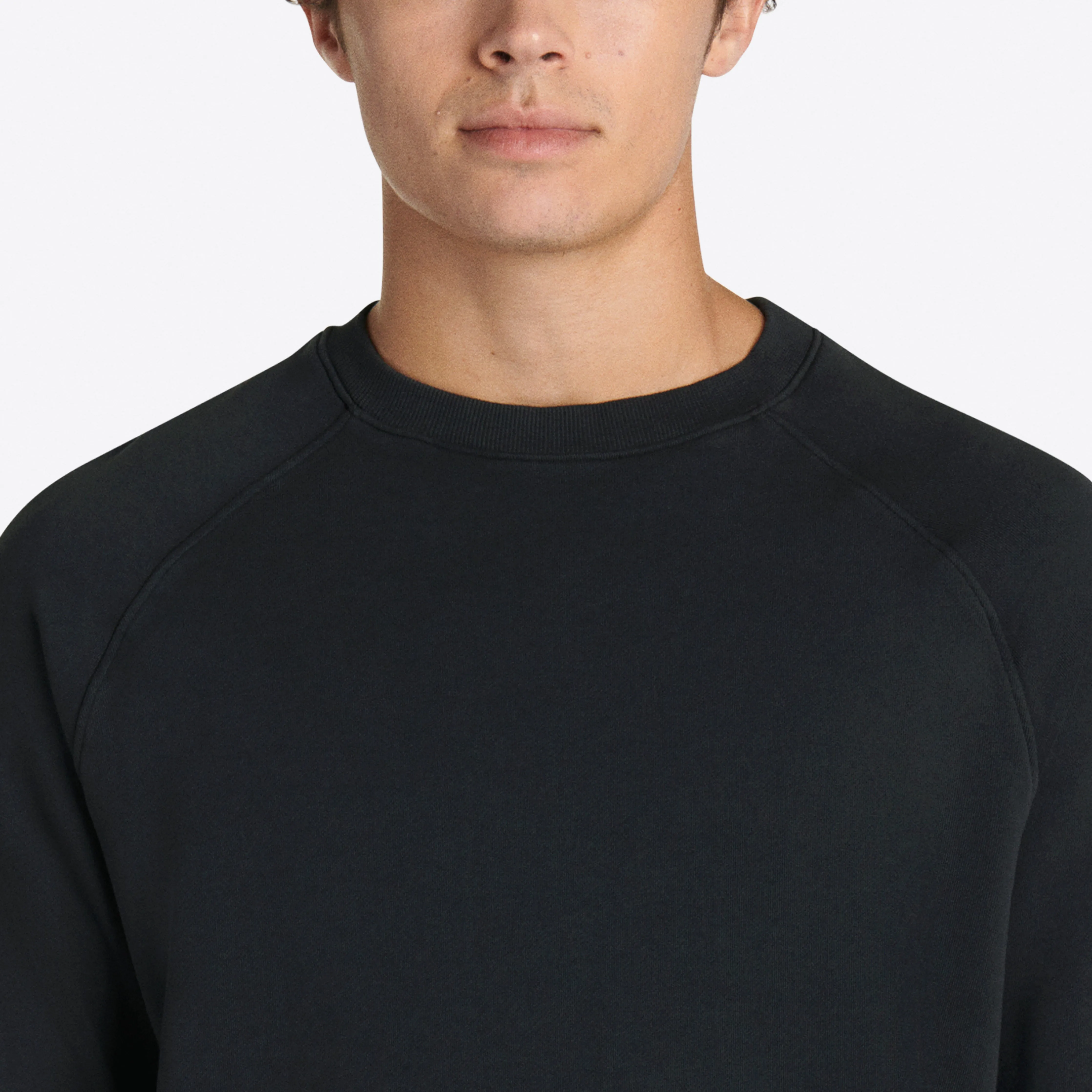 COMFORT Solid Long Sleeve Crew Neck Pullover